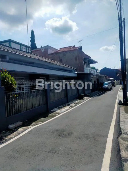 image RUMAH DI JL TAMAN BOROBUDUR INDAH, MOJOLANGU, KEC LOWOKWARU, KOTA MALANG (1)