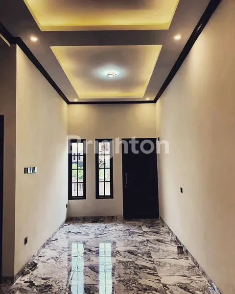 image RUMAH MEWAH LOKASI STRATEGIS SELANGKAH TOL BRIGIF GANDUL (5)