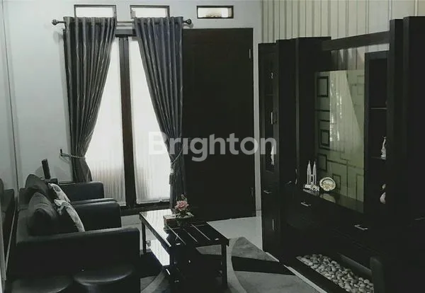 image RUMAH HOOK, NYAMAN, SEMI FURNISHED, ADA LANTAI 2 NYA (3)