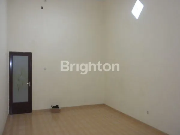 image RUKO 333M2 DEKAT RS MUHAMMADIYAH, KEDIRI (4)