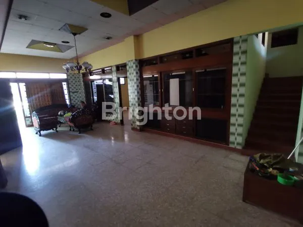 image RUMAH TINGKAT 3 KONSTRUKSI KUAT (2)