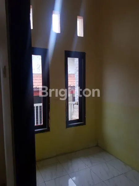 image RUMAH 2 LT DI SETRO UTARA SURABAYA DEKAT RAYA KENJERAN DAN SURAMADU (3)