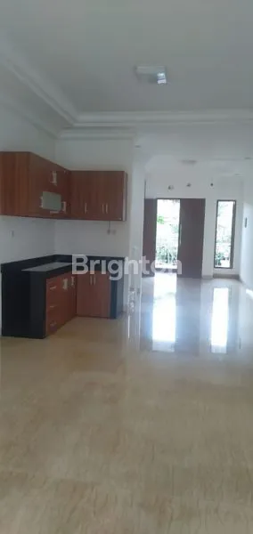 image RUMAH MEWAH ELIT CANTIK SIAP HUNI (7)