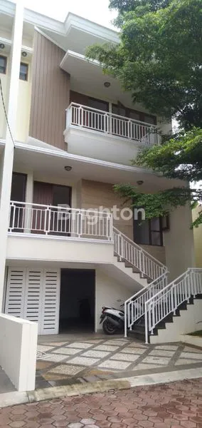 image RUMAH MEWAH ELIT CANTIK SIAP HUNI (2)