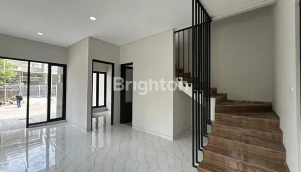 image KUTISARI INDAH MINIMALIS 2 LANTAI DEKAT TENGGILIS, RUNGKUT (2)