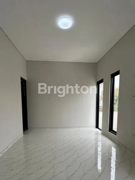 image KUTISARI INDAH MINIMALIS 2 LANTAI DEKAT TENGGILIS, RUNGKUT (3)