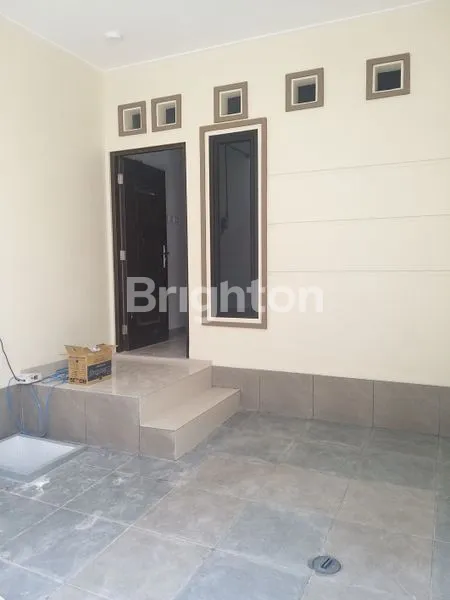 image RUMAH 3 LANTAI TANJUNG DUREN (3)