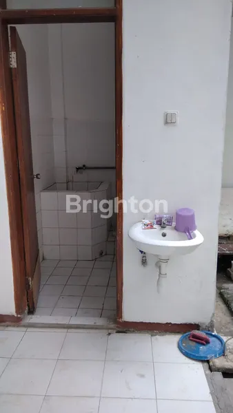 image RUKO MURAH 3 LANTAI SIAP PAKAI DI RAYA DARMO PERMAI TIMUR (6)