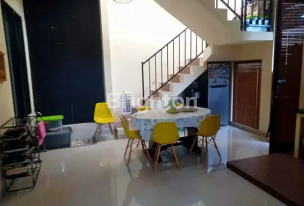 image DI JUAL RUMAH CANTIK LOKASI STRATEGIS (4)