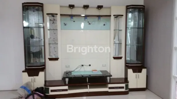 image RUMAH SIAP HUNI ROYAL RESIDENCE ADDINGTON SEMI FURNISH WIYUNG SURABAYA (8)