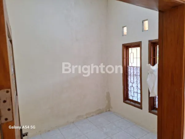 image RUMAH SIAP HUNI DI PERUMAHAN MENUR REGENCY,JALAN IMAM BONJOL,SALATIGA (2)