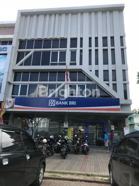 RUKO 3 LANTAI LUAS DAN RAPI EX BANK