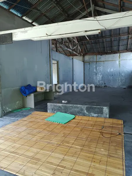 image GUDANG LUAS DI KEROBOKAN (8)