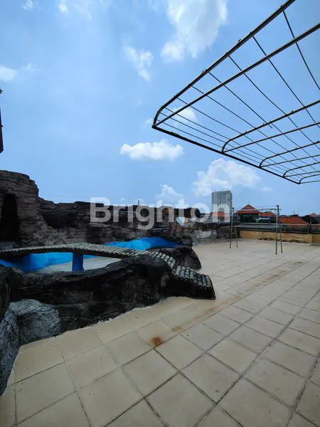 image RUMAH PUSAT KOTA SURABAYA EX HOME INDUSTRI DI PETEMON SIDOMULYO, RUMAH DENGAN GUDANG LUAS DAN COCOK UNTUK USAHA. (4)