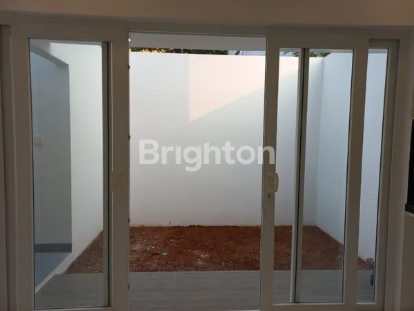 image DIJUAL RUMAH DEPOK CIBUBUR BANGUNAN BARU, DI LINGKUNGAN YANG TENANG DAN NYAMAN (6)