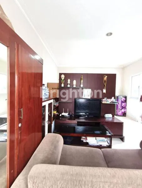 image RUMAH  DI KAWASAN KOTA WISATA CIBUBUR  (5)