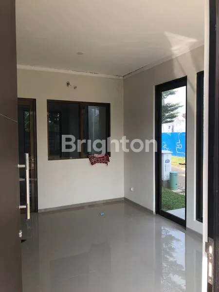 image RUMAH HOOK DI GRAHA RAYA BELUM PERNAH DIHUNI (3)