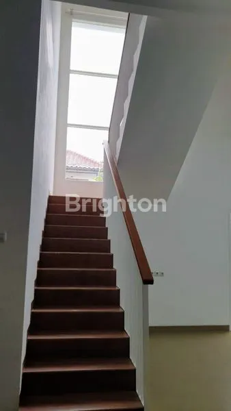 image RUMAH LUXURY BESAR RAWAMANGUN JAKARTA TIMUR  (3)