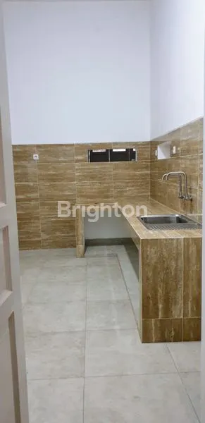 image RUMAH LUXURY BESAR RAWAMANGUN JAKARTA TIMUR  (4)