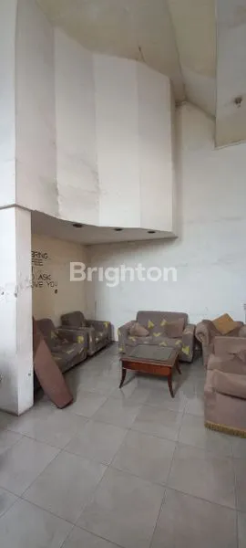 image RUMAH DAN TEMPAT USAHA PRODUKTIF YANG RAMAI PENGUNJUNG BATUJAJAR CIMAREME BATUJAJAR (5)