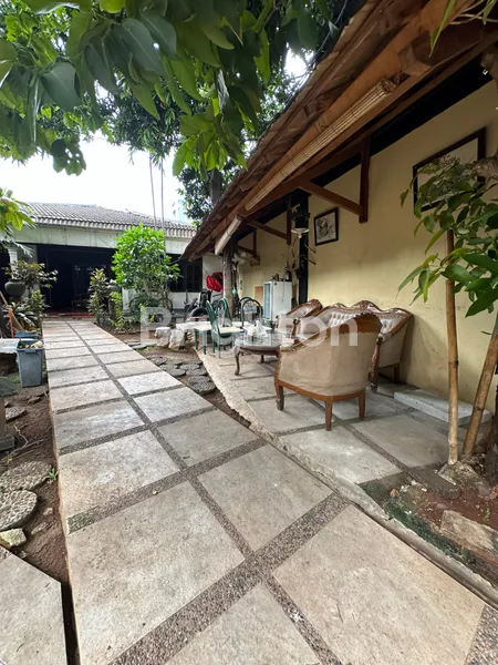 image RUMAH JAKARTA SELATAN SIAP HUNI DEKAT JALAN TOL, RAYA  PROF. DR. SOETOMO (3)