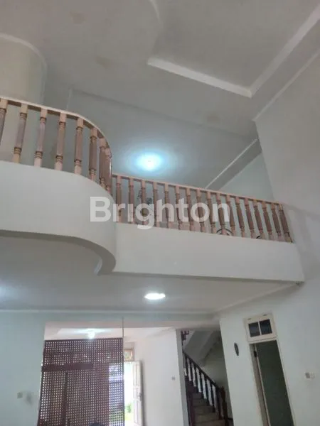 image RUMAH MEGAH DI PUSAT BISNIS CINERE (2)