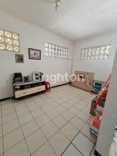 image RUKO 3 LANTAI SIAP PAKAI NEGO TIPIS (4)