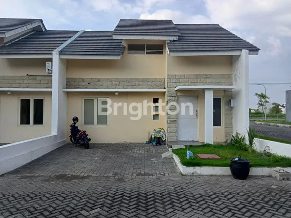 image RUMAH MURAH DAN HOOK DI SOUTHLAKE RESIDENCE SIDOARJO SELANGKAH OERR DAN T3 JUANDA (1)