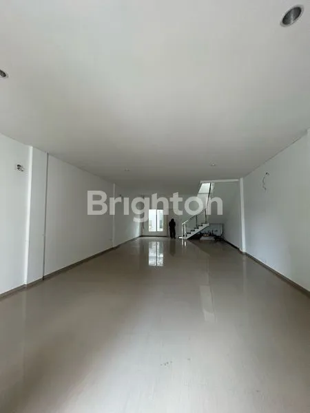 image RUKO BESAR TENGAH KOTA SIAP PAKAI!! KONDISI TERAWAT!! SELANGKAH KE PARAGON MALL (2)