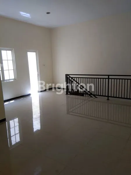 image RUMAH 2 LT MODERN MINIMALIS BARU GRESS DI MULYOSARI BARU SURABAYA DEKAT PAKUWON CITY, RAYA MERR, GALAXY MALL, UNAIR (8)