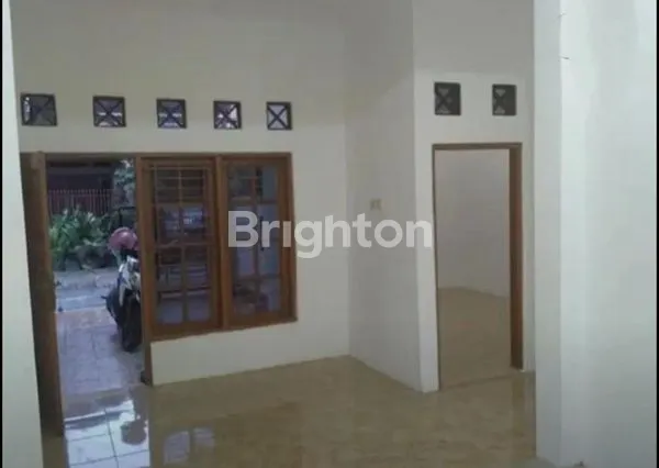 image RUMAH CANTIK NYAMAN SIAP HUNI  (4)