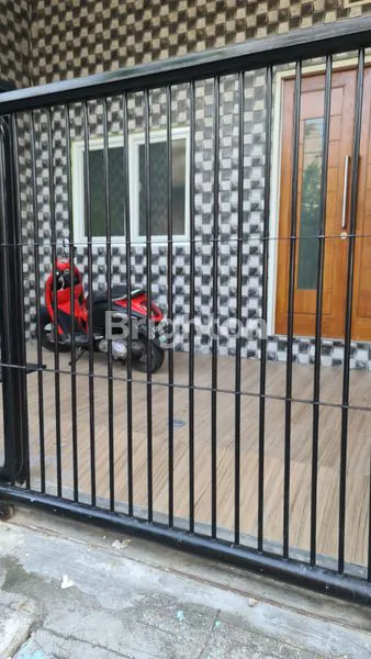 image RUMAH BRONGGALAN,  SURABAYA TIMUR DEKAT TENGAH KOTA. (1)