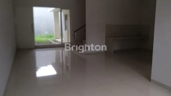 image RUMAH MINIMALIS TERAWAT JEMURSARI SURABAYA SELATAN (4)