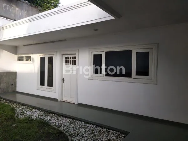 image DISEWAKAN RUMAH PUSAT KOTA STRATEGIS NO RENOV 4 KT   (3)