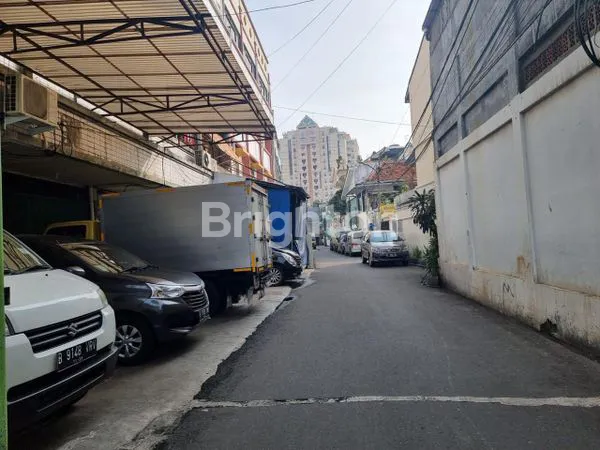 image RUKO KOMERSIAL PANGERAN JAYAKARTA 4 LANTAI FULL (4)