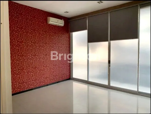 image RUMAH MINIMALIS 2 LANTAI SELANGKAH DARI RAYA MERR (7)