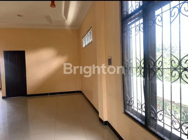 image RUKO DENGAN HALAMAN LUAS DI ATAMBUA, 0 JALAN RAYA (5)