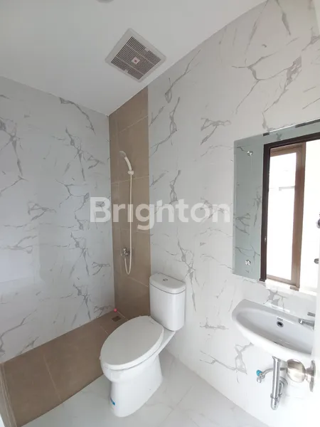 image RUMAH FAVOURITE , ADA CLUB HOUSE DI CITRA SENTUL (8)