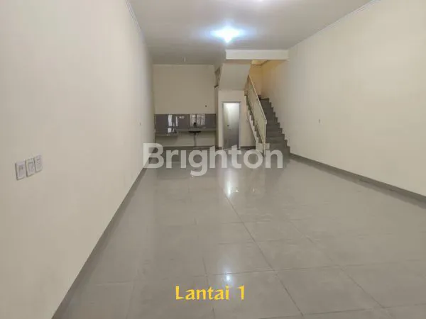 image RUKO 3 1/2 LANTAI TAMAN RATU DI JALAN RAYA (4)