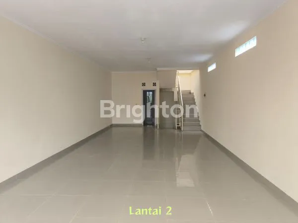 image RUKO 3 1/2 LANTAI TAMAN RATU DI JALAN RAYA (5)