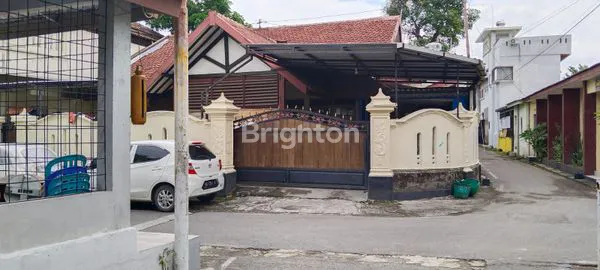 image RUMAH CANTIK NYAMAN DEKAT STASIUN TERMINAL SOLO (6)