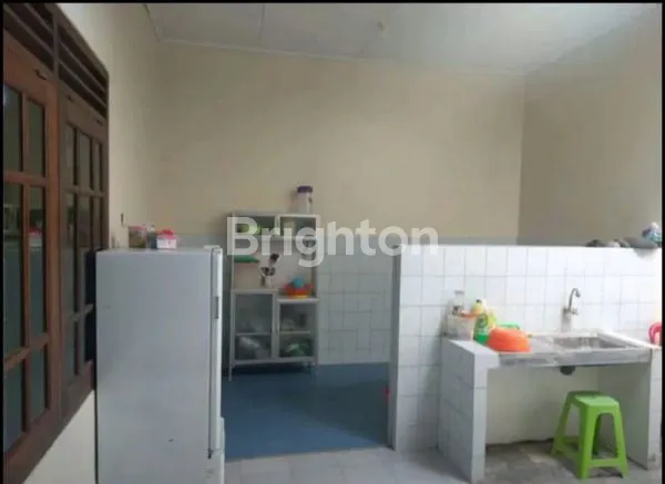 image RUMAH CANTIK NYAMAN DEKAT STASIUN TERMINAL SOLO (4)