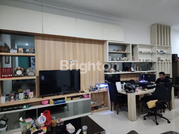 image HUNIAN MEWAH SURABAYA DALAM CLUSTER ROW JALAN LUAS, KOMPLEK ELIT (5)