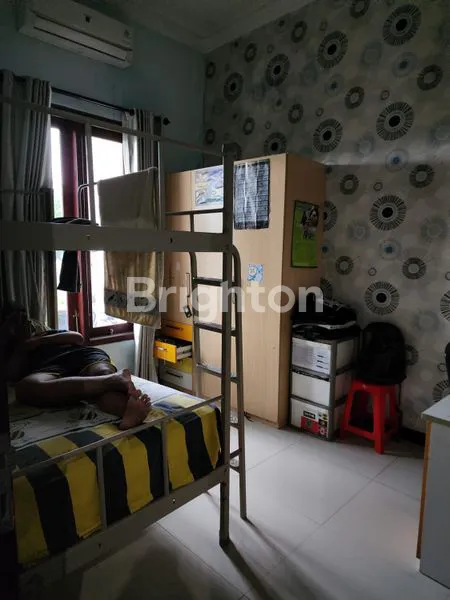 image HUNIAN MEWAH SURABAYA DALAM CLUSTER ROW JALAN LUAS, KOMPLEK ELIT (4)