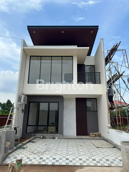 image RUMAH MODERN DE ROLLACE PALACE MEPET TOL JATIWARNA (1)