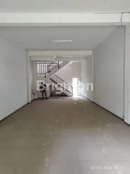 image SUKOHARJO - RUKO HOOK ISTIMEWA 2 LANTAI LOKASI STRATEGIS TENGAH KOTA COCOK UNTUK USAHA BISNIS APAPUN (2)