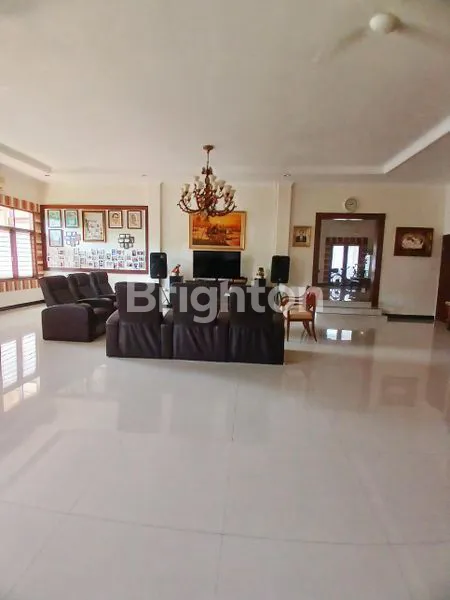 image RUMAH MEWAH RASA VILLA DIPERUMAHAN PUPUK (2)