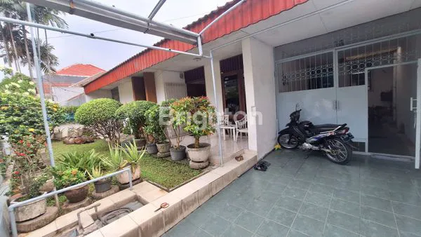 image RUMAH  BELAKANG MALL CIPUTRA WORD (5)