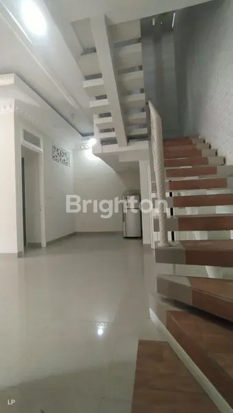 image RUMAH BARU 3 LANTAI CIPUTAT DALAM TOWN HOUSE (4)