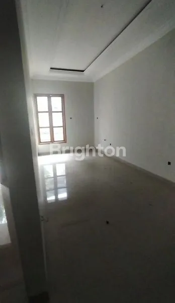 image RUMAH BARU 4 LANTAI ADA ROOF TOP CIPUTAT TANGERANG SELATAN (2)